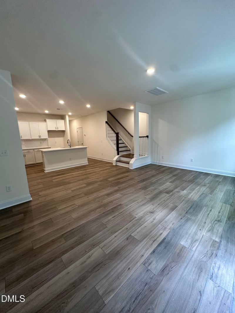 1218 Hammond Dr, Mebane, NC 27302