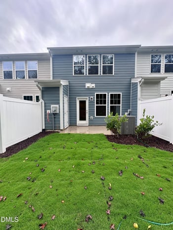 1218 Hammond Dr, Mebane, NC 27302