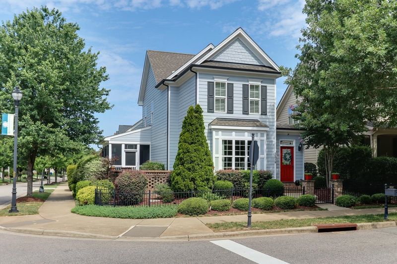 1218 Ileagnes Rd, Raleigh, NC 27603