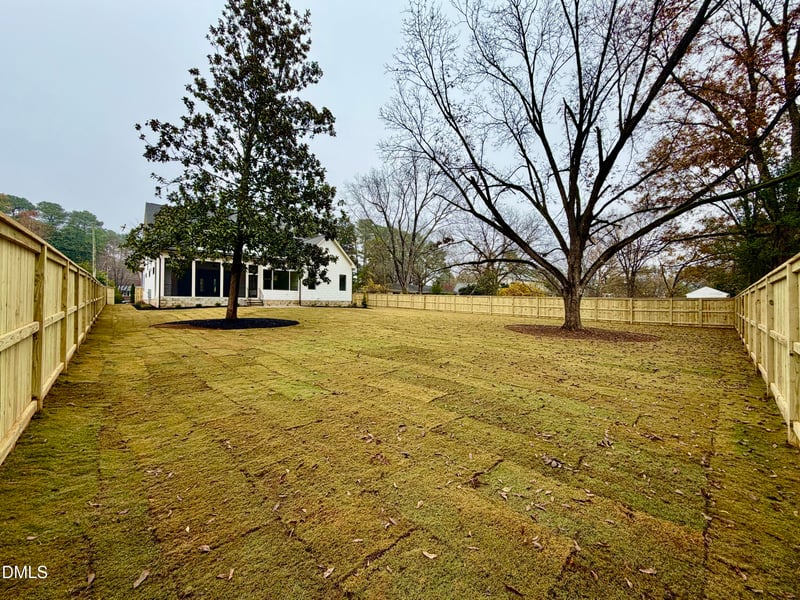 1218 Kingwood Dr, Raleigh, NC 27609