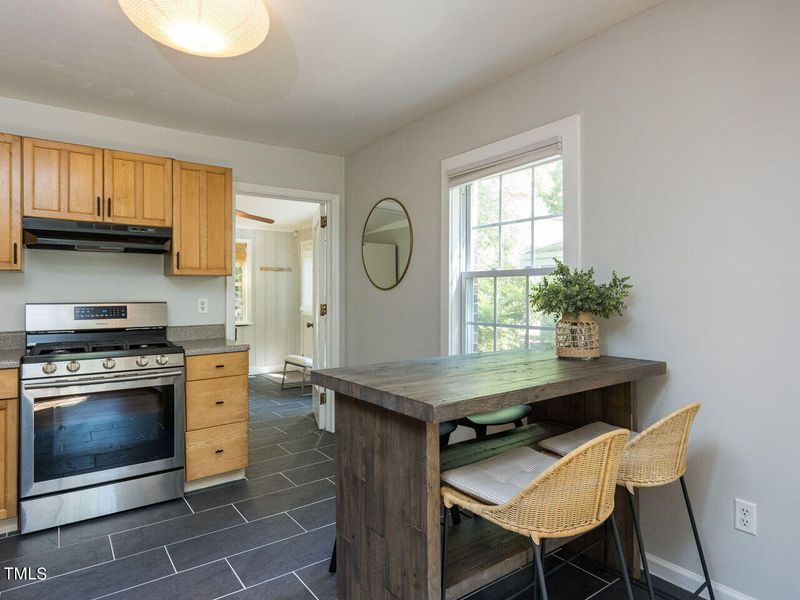 1218 Marshall St, Raleigh, NC 27604