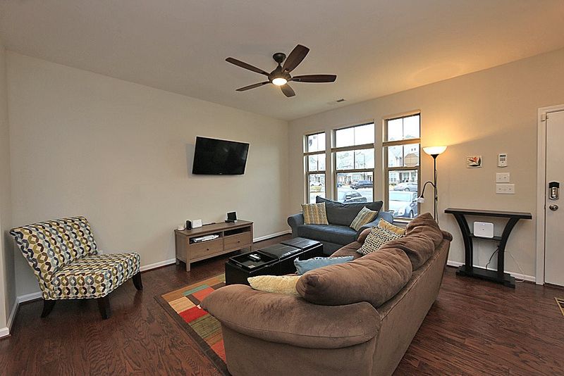 1218 Metropolitan Dr, Durham, NC 27713