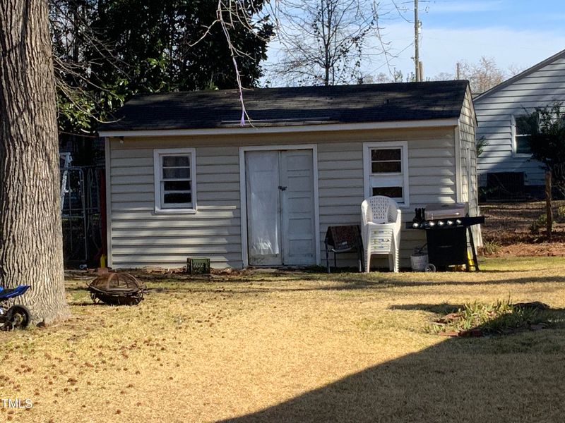 1218 W Pearsall St, Dunn, NC 28334