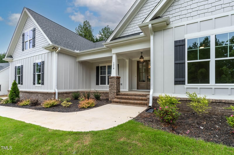 1218 Red Cedar Ct, Youngsville, NC 27596