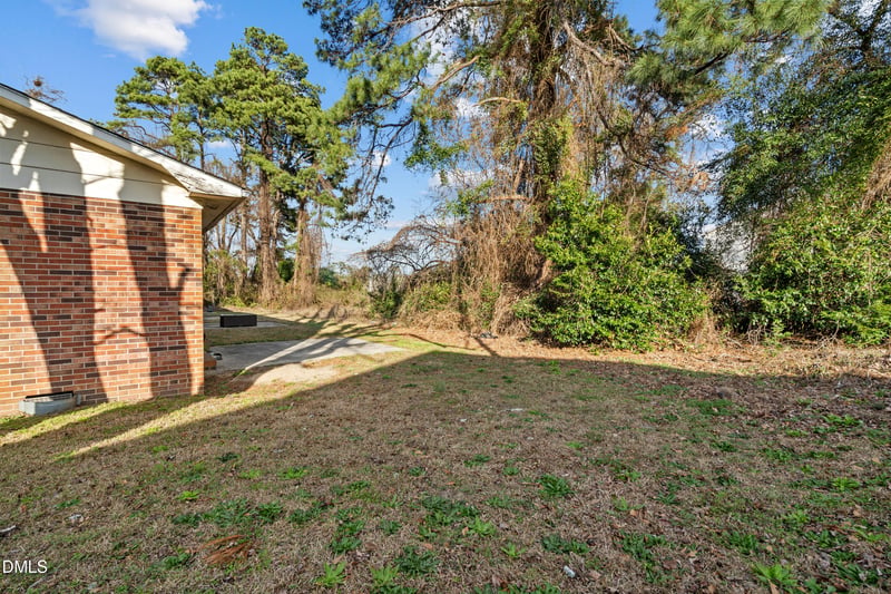 1218 Southwood Dr, Fayetteville, NC 28304