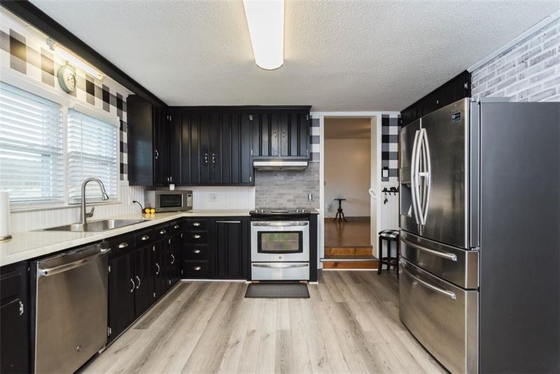 1219 S Fifth St, Mebane, NC 27302