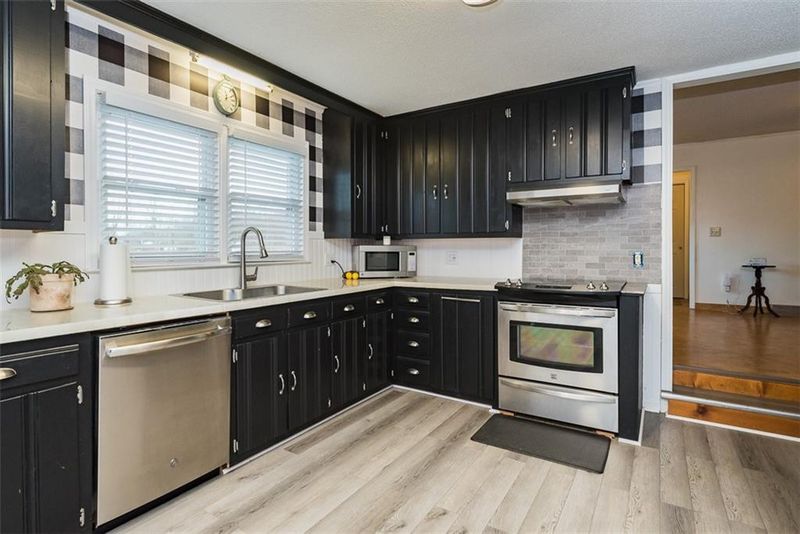 1219 S Fifth St, Mebane, NC 27302