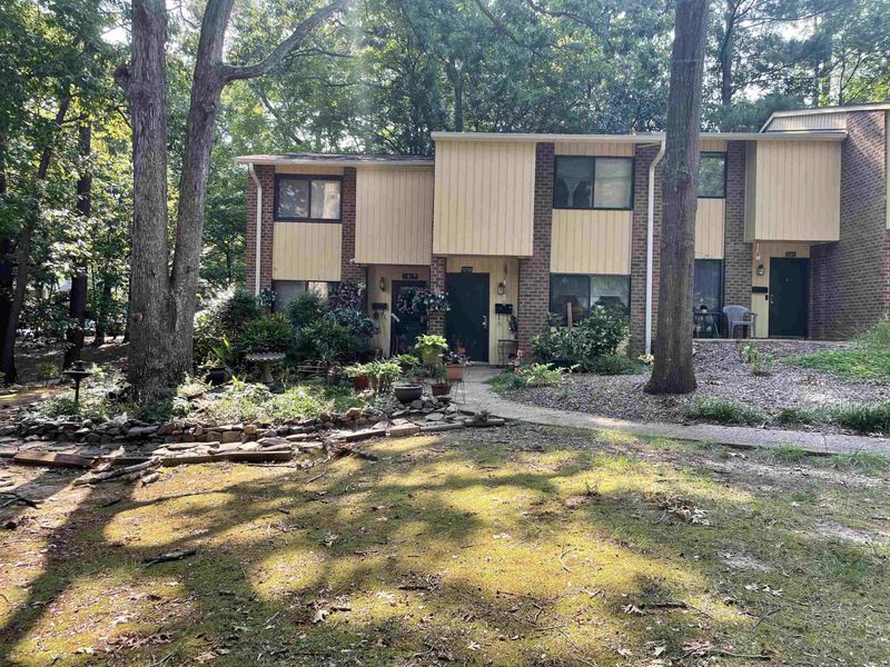 1219 Schaub Dr, Raleigh, NC 27606