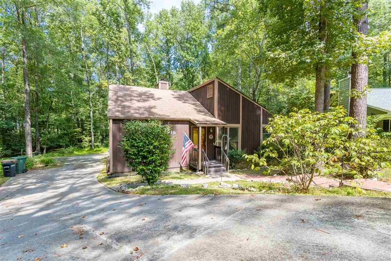 1219 Selwyn Ln, Cary, NC 27511