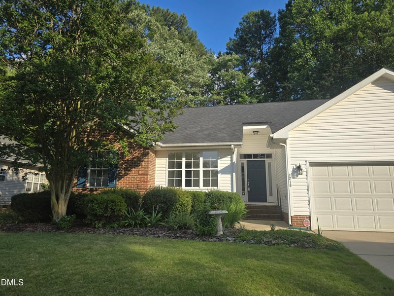 1219 Waterford Green Dr, Apex, NC 27502