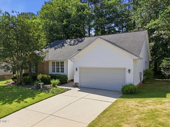 1219 Waterford Green Dr, Apex, NC 27502