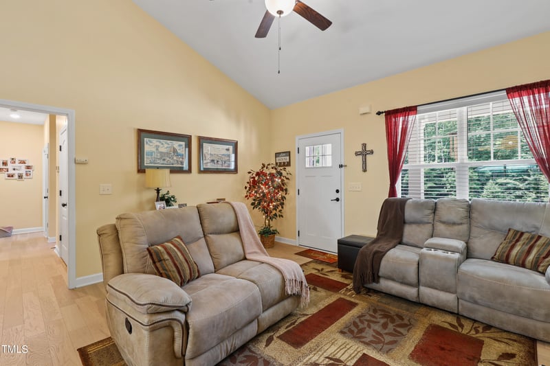 122 Apache Dr, Louisburg, NC 27549