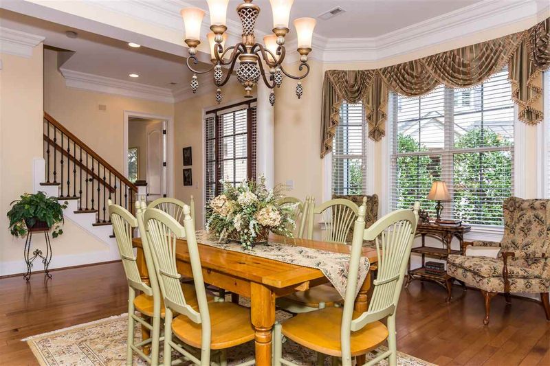 122 Arabella Ct, Cary, NC 27518