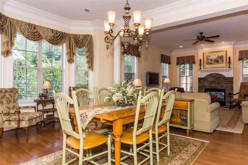 122 Arabella Ct, Cary, NC 27518