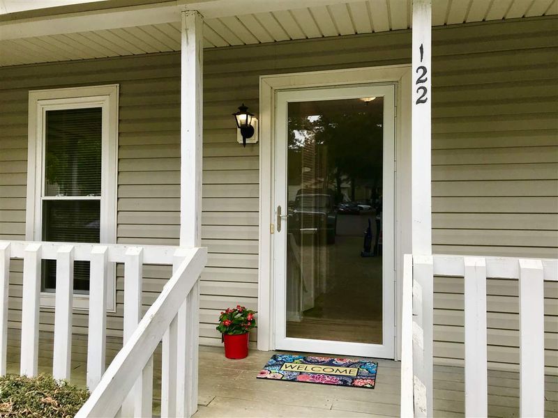 122 Arbuckle Ln, Cary, NC 27511