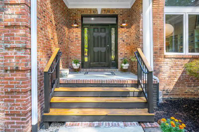 122 Berwick Pl, Hillsborough, NC 27278