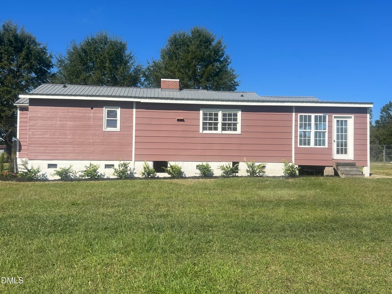 122 Bill Avery Rd, Coats, NC 27521