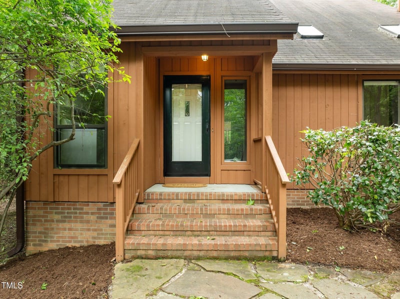 122 Blackcherry Ln, Chapel Hill, NC 27514