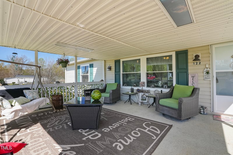 122 Blueberry Dr, Selma, NC 27576