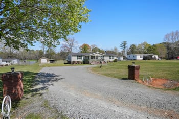 122 Blueberry Dr, Selma, NC 27576