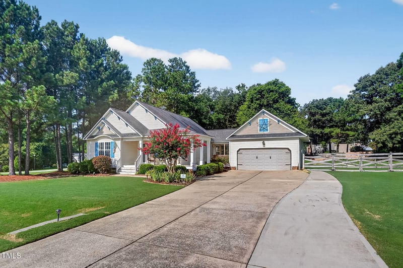 122 Brazil Nut Ln, Smithfield, NC 27577