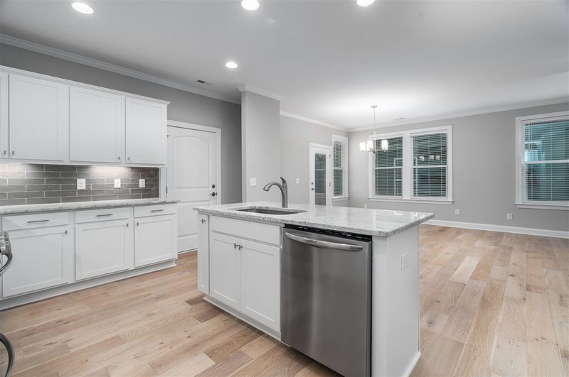 122 Bridge St, Hillsborough, NC 27278