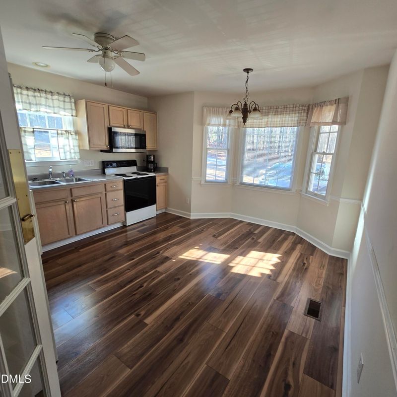 122 Buckskin Dr, Louisburg, NC 27549
