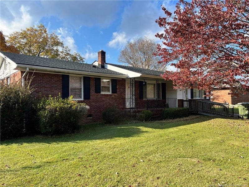 122 Bunker Hill Rd, Fayetteville, NC 28314