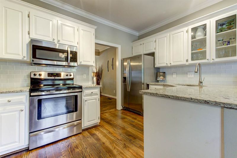 122 Chattel Close, Cary, NC 27518
