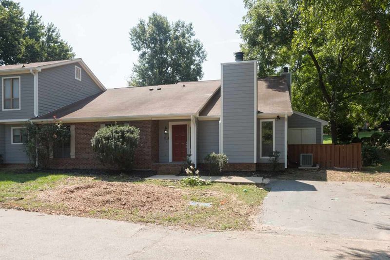 122 Clancy Cir #6C, Cary, NC 27511