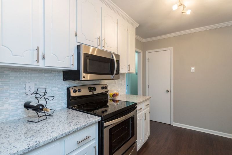122 Clancy Cir #6C, Cary, NC 27511
