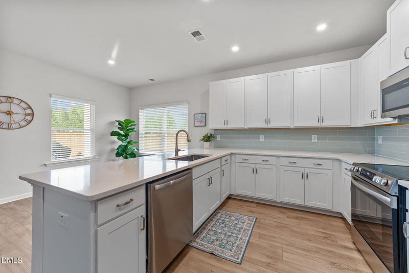 122 Commons Cir, Clayton, NC 27520