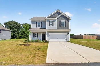 122 Continental Ln, Smithfield, NC 27577