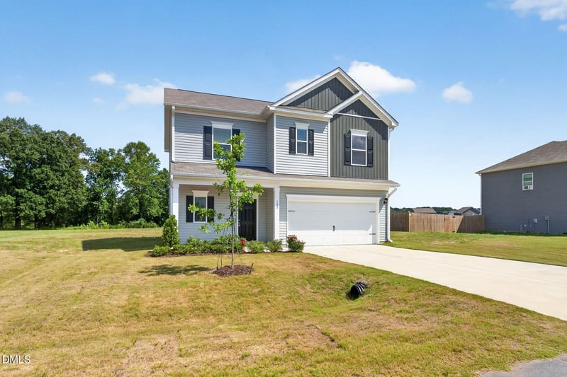 122 Continental Ln, Smithfield, NC 27577