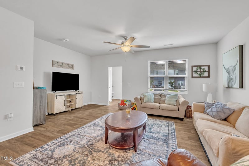 122 Enterprise Dr, Clayton, NC 27520