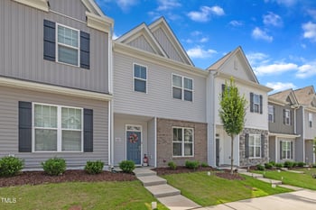 122 Enterprise Dr, Clayton, NC 27520