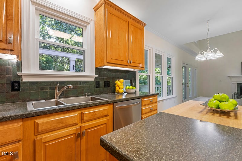 122 Fern Abbey Ln, Cary, NC 27518