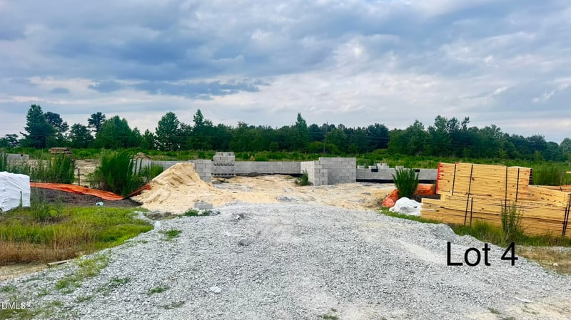 122 Galway Rd, Lillington, NC 27546
