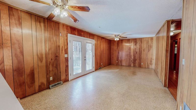 122 Henderson Rd, Roxboro, NC 27573
