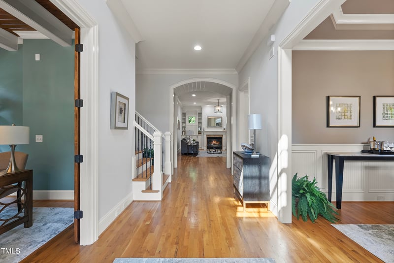 122 Highclere Ln, Cary, NC 27518