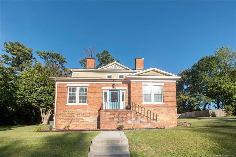 122 Hinsdale Ave, Fayetteville, NC 28305