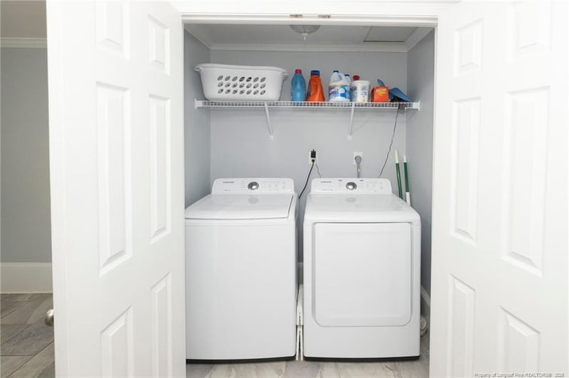 122 Hinsdale Ave, Fayetteville, NC 28305