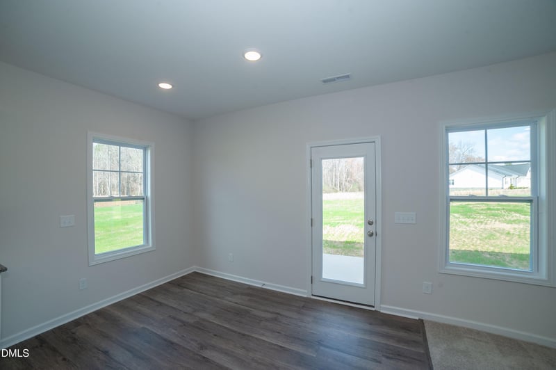 122 Jones Creek Ln, Lillington, NC 27546