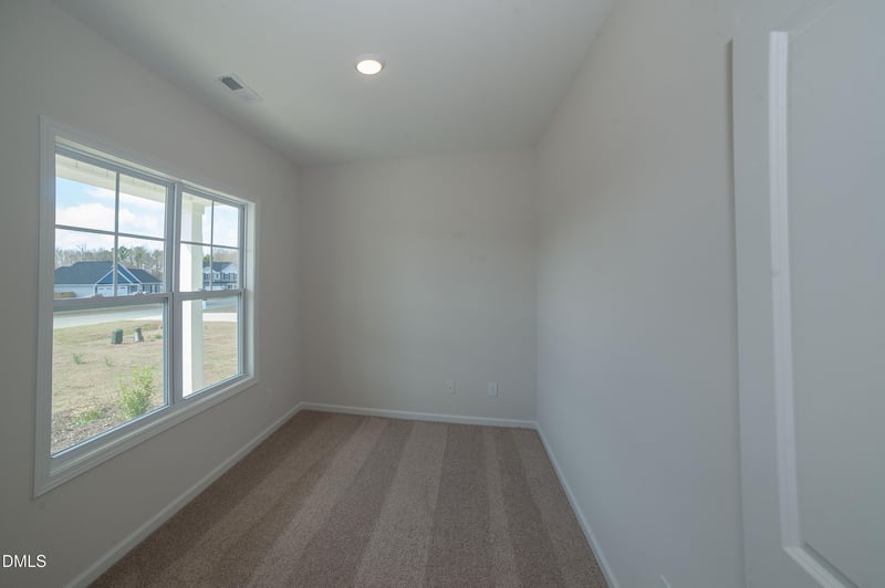 122 Jones Creek Ln, Lillington, NC 27546