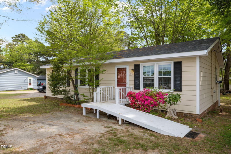 122 Judd St, Zebulon, NC 27597