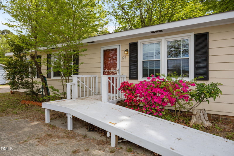 122 Judd St, Zebulon, NC 27597