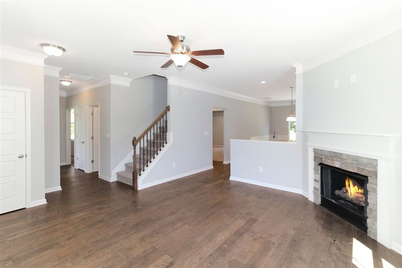122 Mallory Ct, Clayton, NC 27520