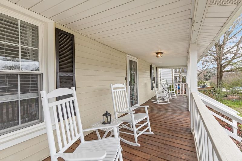 122 W Persimmon St, Youngsville, NC 27596
