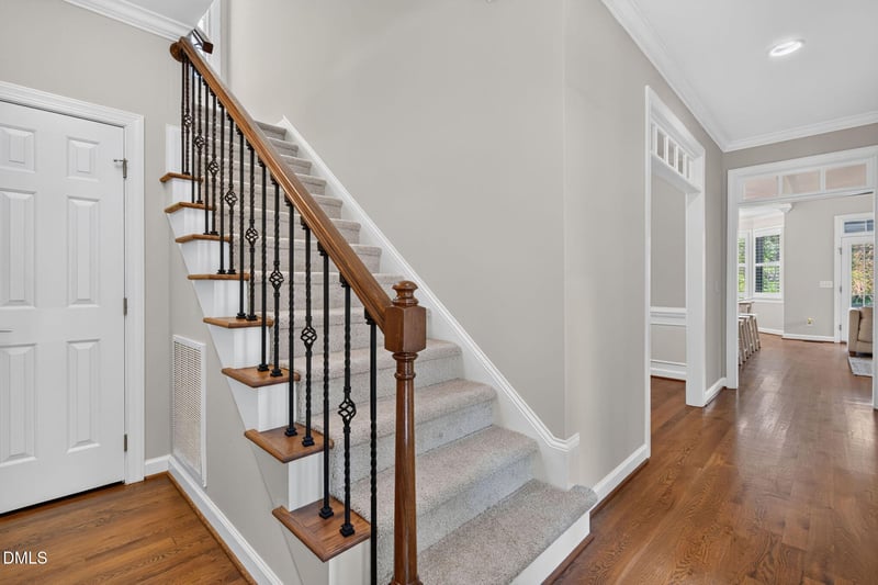 122 Poplar Branch Ln, Cary, NC 27519
