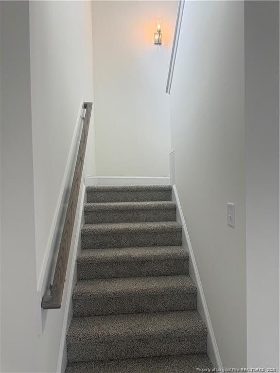 122 Reece Dr, Sanford, NC 27332